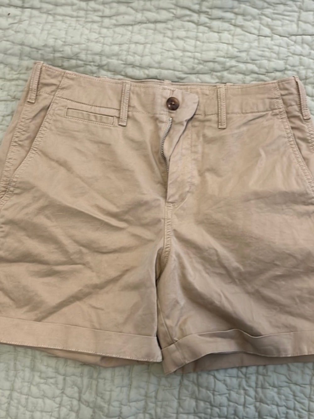 GAP 5 Inch Khaki Shorts Size 4 Beige Tan
